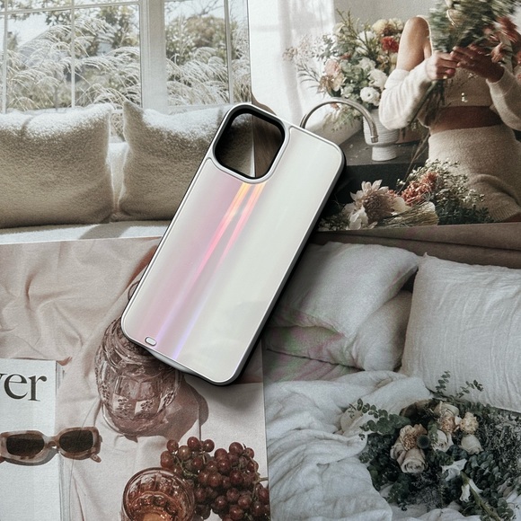 Luxy Lemon Charging Case iPhone 12 Pro Max - Picture 1 of 2